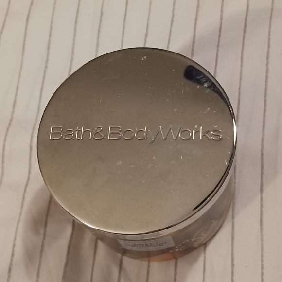 NWT! Bath & Body Works Sweet Cinnamon  Pumpkin 3 Wick Candle - Picture 5 of 5